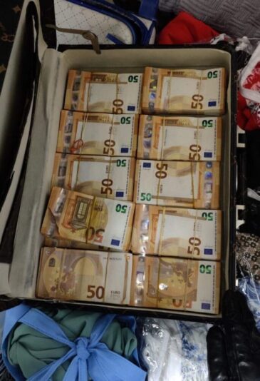 8154d36eebe8bdea7aa4e69fd0028e45