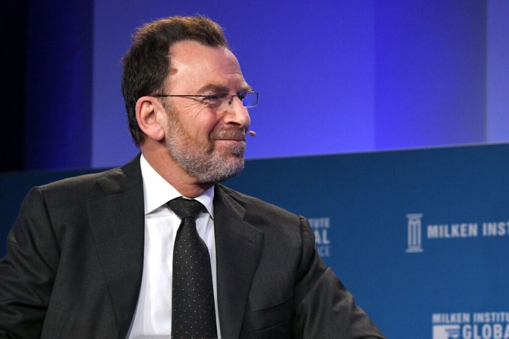 Edgar Bronfman’s Paramount Plans Include Partnership With Big Tech [Bloomberg News reports]